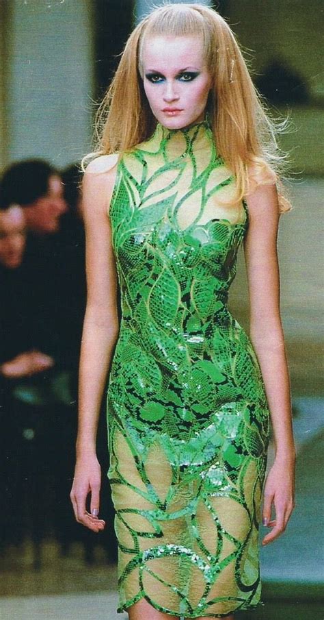 versace spring summer 2000|Versace Spring 2000 .